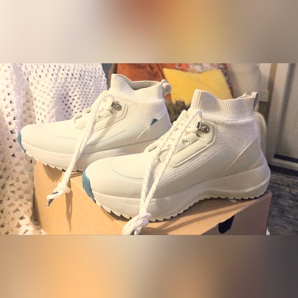 Vessi Stormburst High Top. Waterproof, New In Box Womens Size 8 - Picture 5 of 7